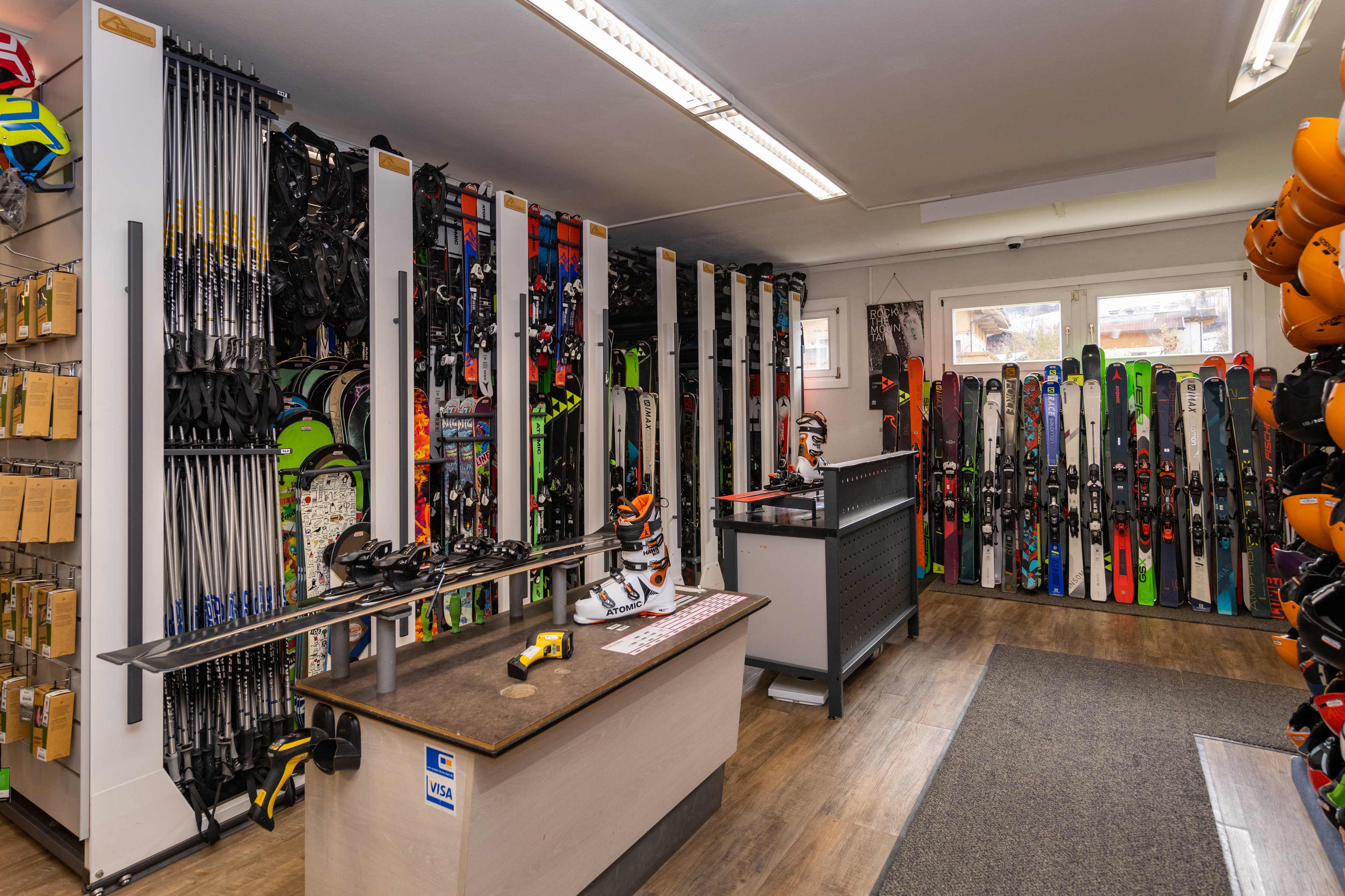 Ski rental Europsport